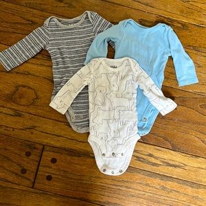 Newborn Long Sleeve Onesies